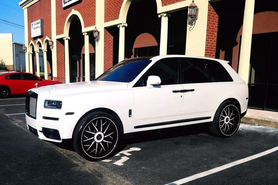  Rolls-Royce Cullinan on Forgiato Wheels (Blocco) 2019 года  (фото 1 из 2)